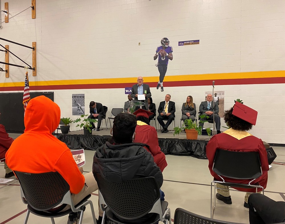 Ty Ankrom delivers a commencement address to students at the Circleville Juvenile Correctional Facility.